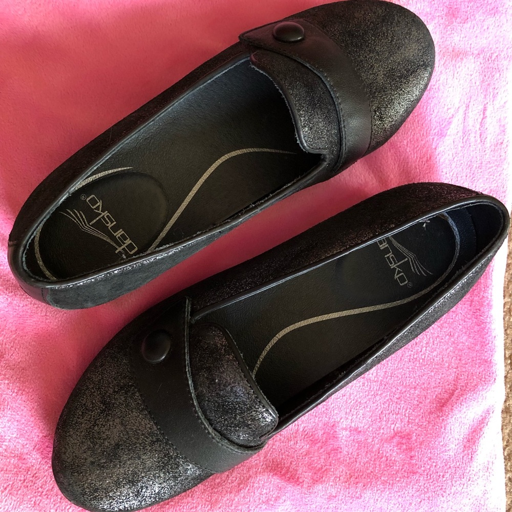 Dansko metallic slip ons, sz 36. Not worn
